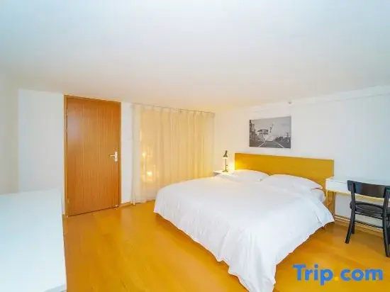 1 Bedroom Executive Duplex Suite
