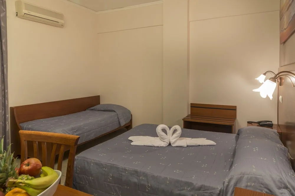 1 Bedroom Standard Triple room with balcony