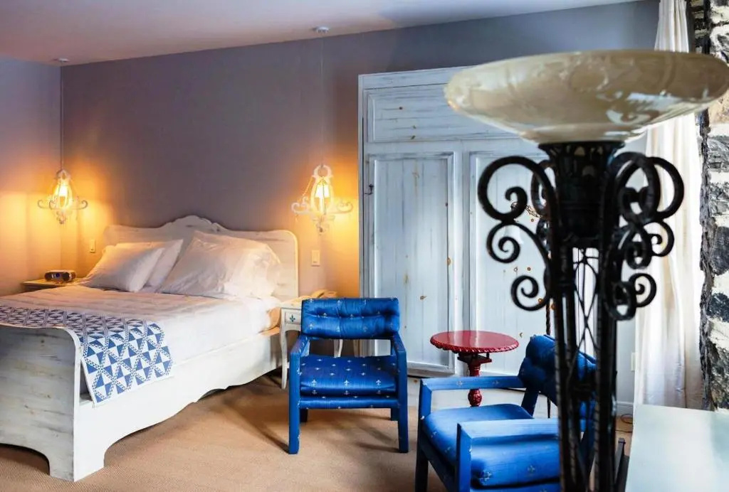 Double Junior Suite (full double bed)