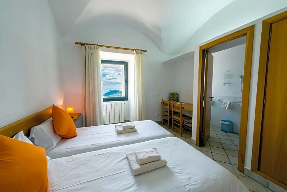 Petit Hotel Hostatgeria Sant Salvador - Chambres