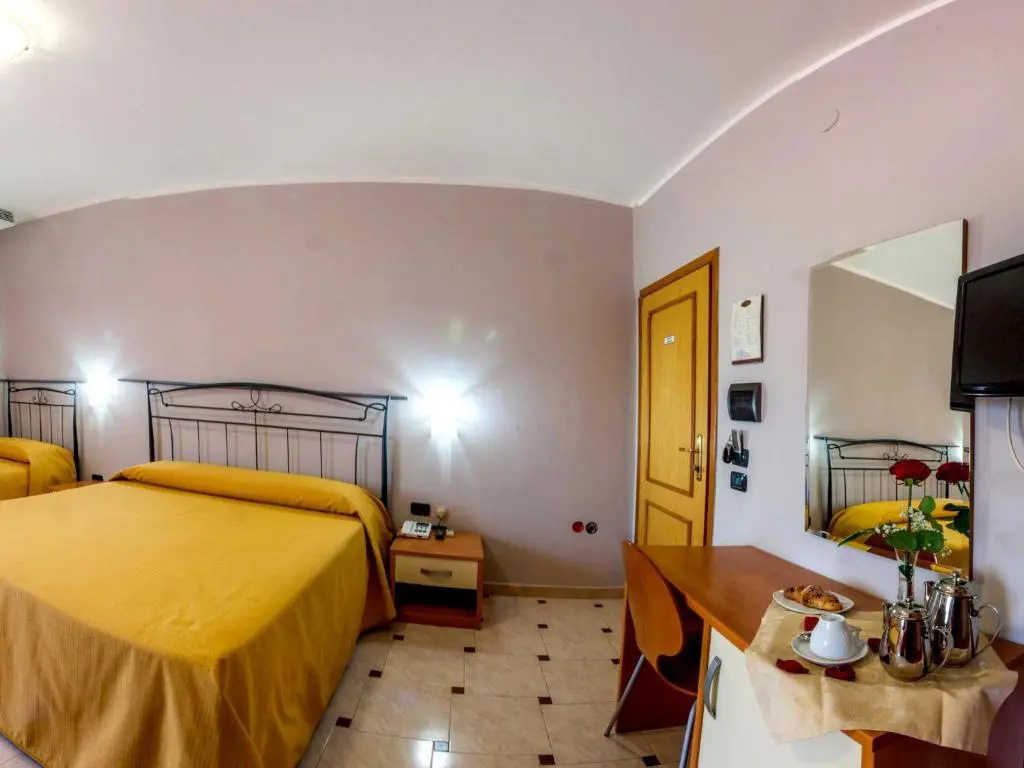 Economy Quadruple room