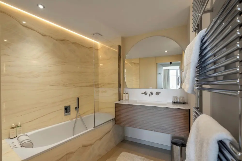 Montmartre Residence 107