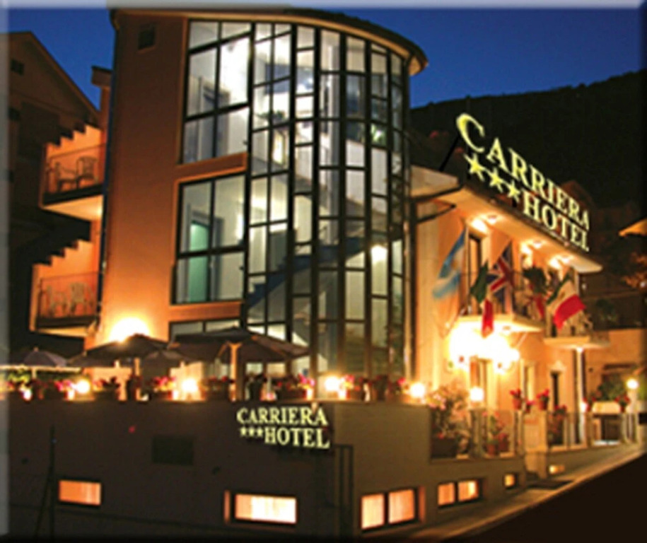 Carriera Hotel