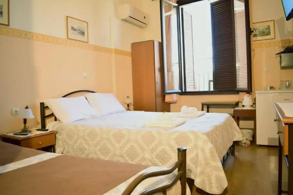 Standard Triple room with balcony