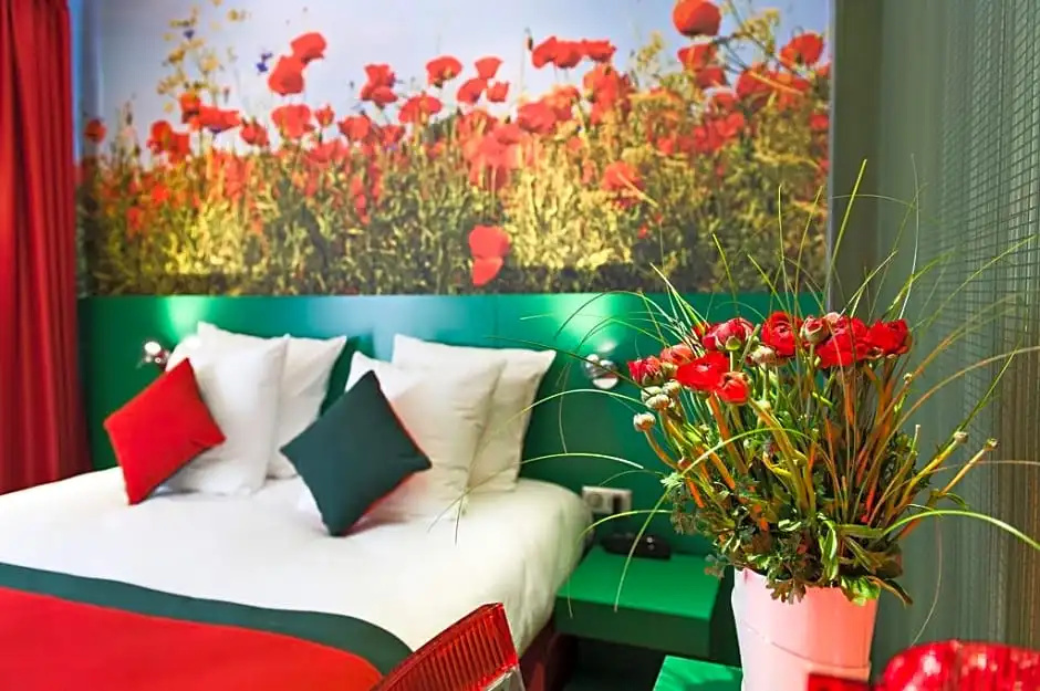 Hotel Les Jardins de Montmartre 51