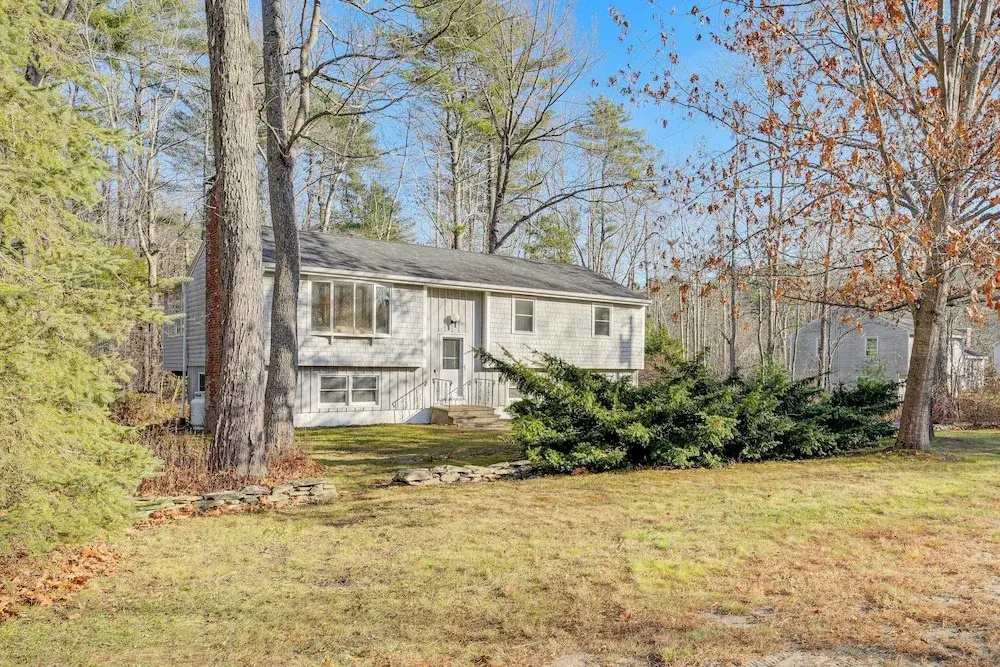 1 Mi to Maine Street! Mcm-style Home in Brunswick
