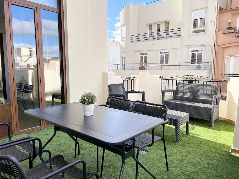 Valencia Luxury - Boutique Market