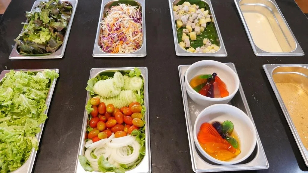 Food & Beverage