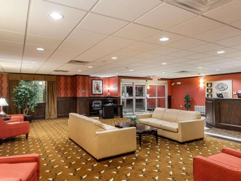 Lobby & Reception