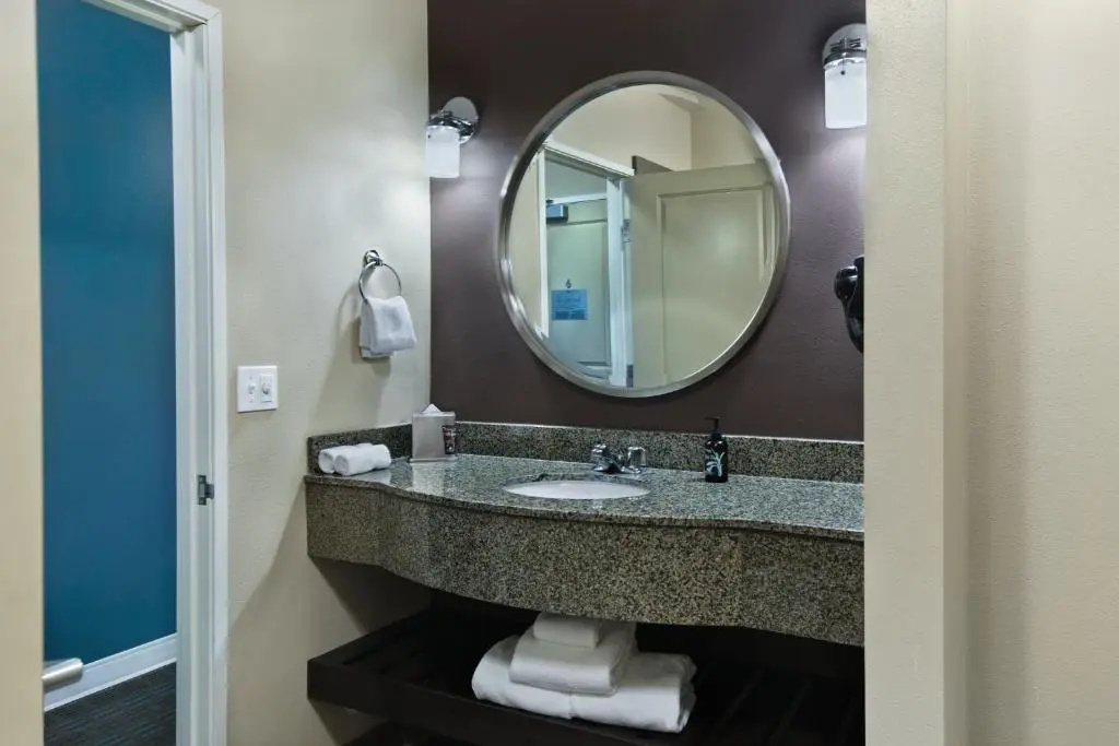 Oxford Suites Silverdale - Chambres