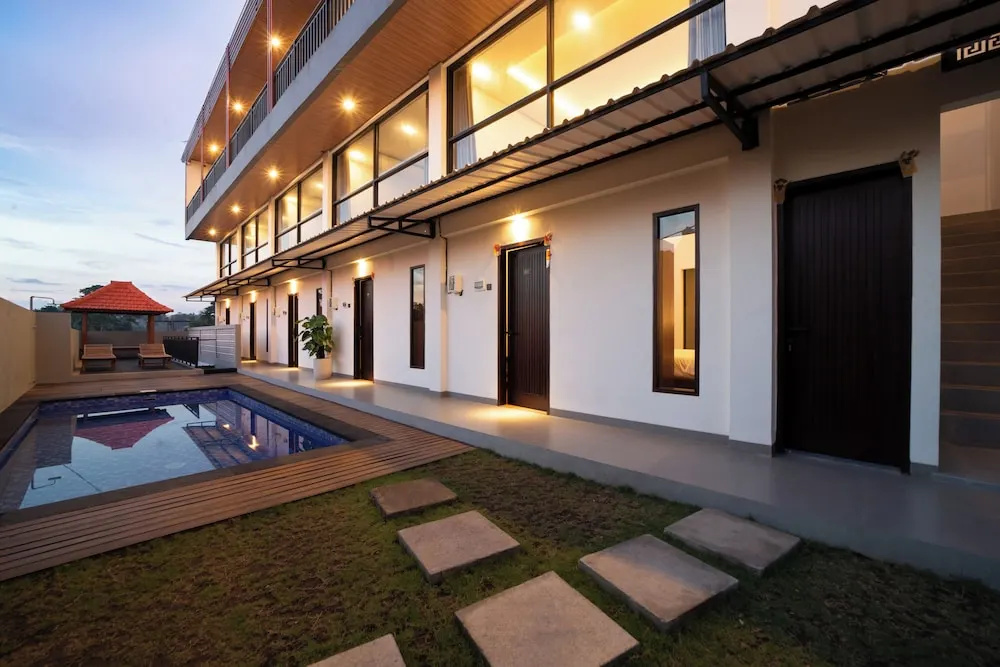 Lunaire Guest House