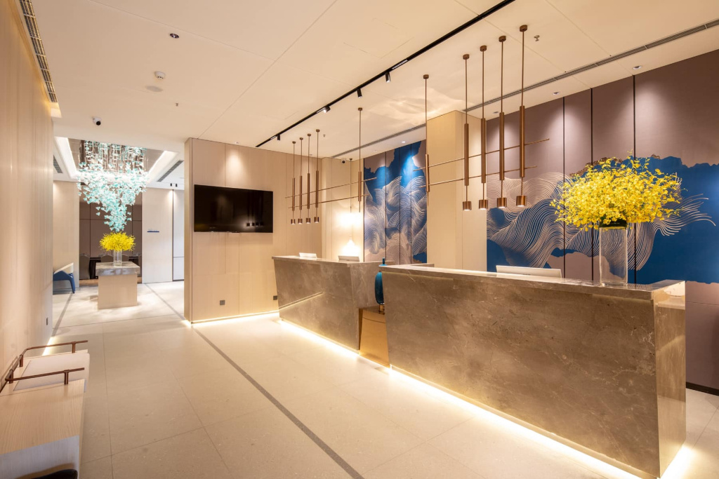 Lobby & Reception