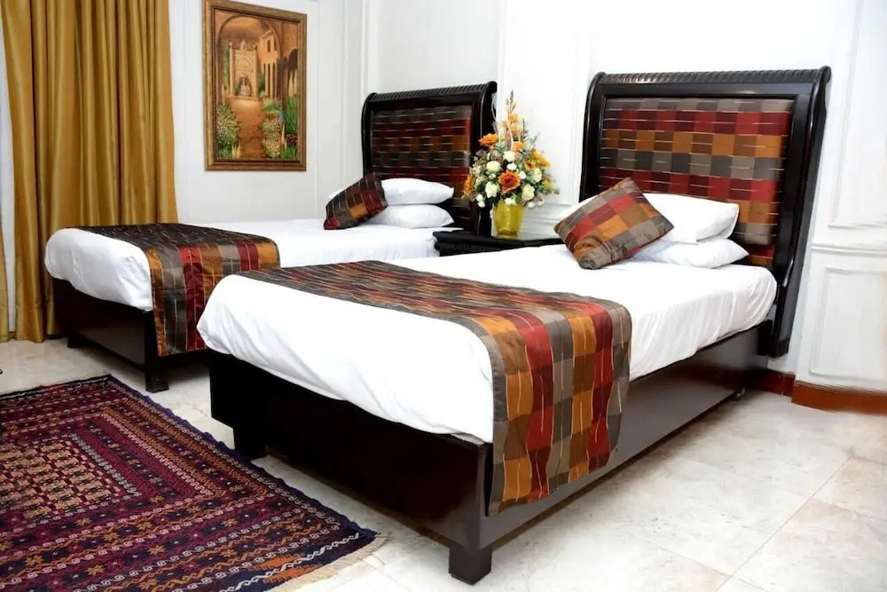 Deluxe Double room (full double bed)