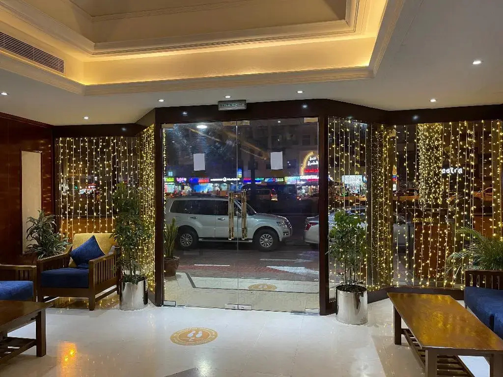 Claridge Hotel 22