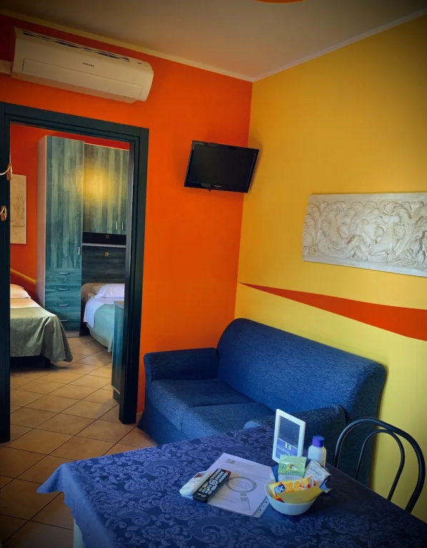 Standard Triple room