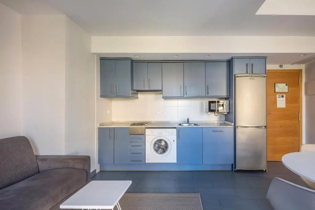 1 Bedroom Double Apartment (full double bed)