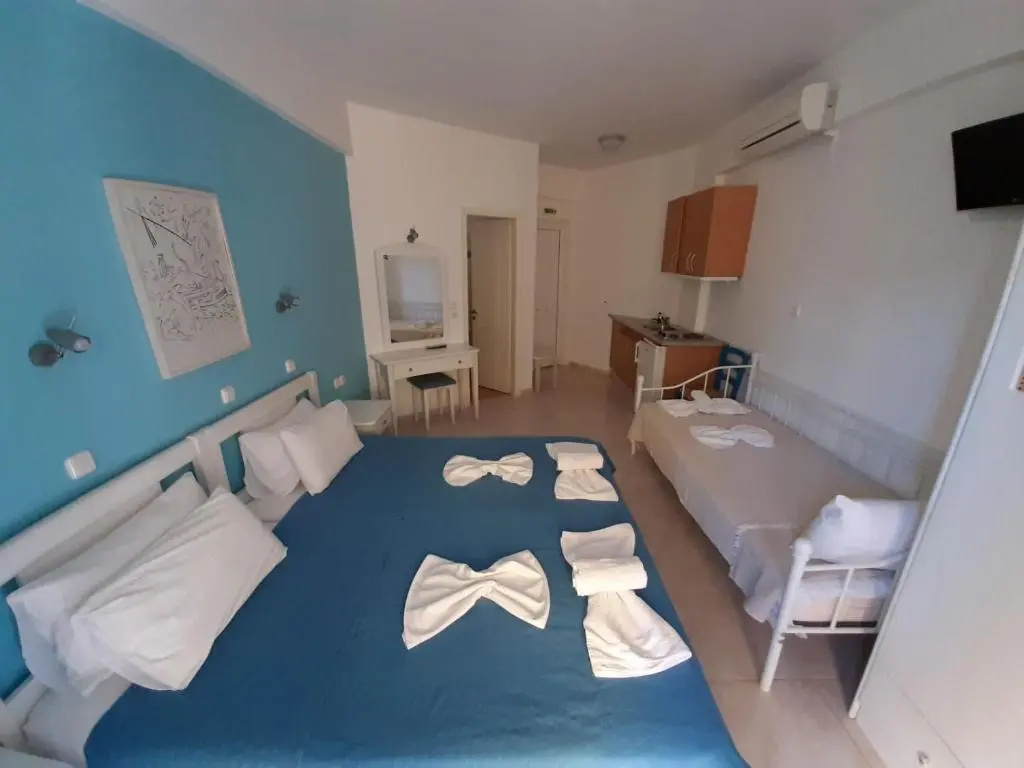 Standard Triple room with mountain view