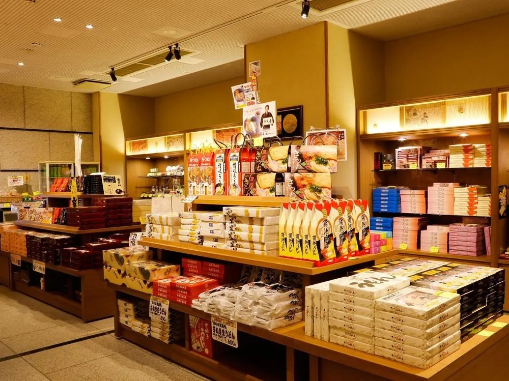 Food & Beverage