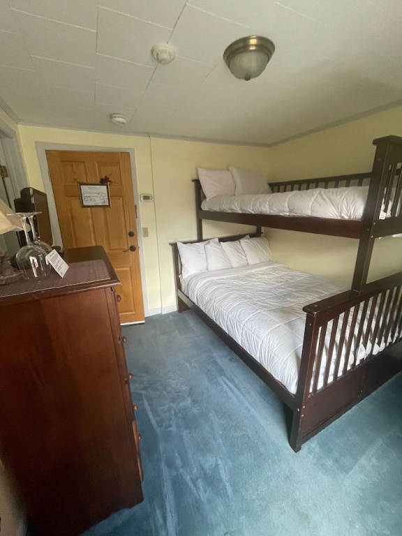 Quintuple Apartment