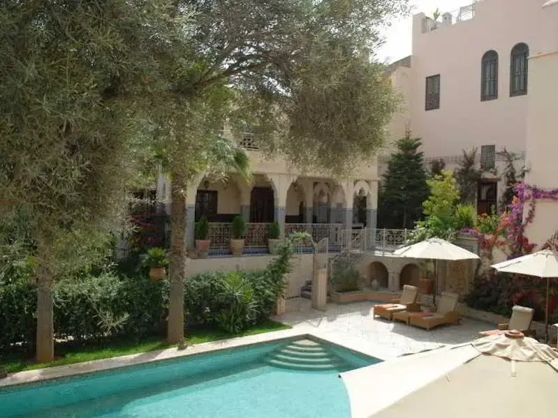 Riad Alkantara - Général