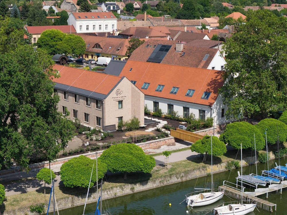 Malom és Kacsa Boutique Hotel