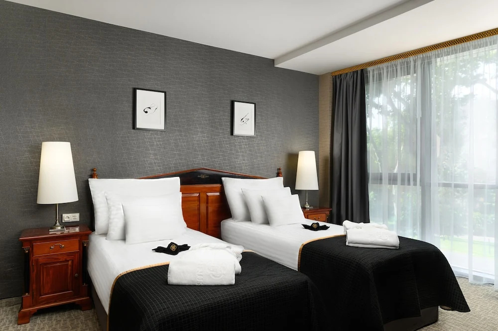 Hotel Divinus - Chambres
