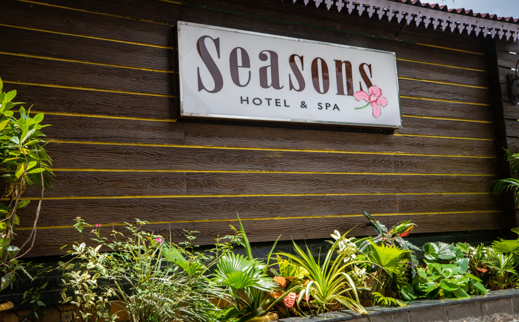 Seasons Hotels & Resorts - Général