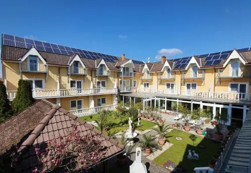 Lídia Hotel Wellness and Restaurant Harkány