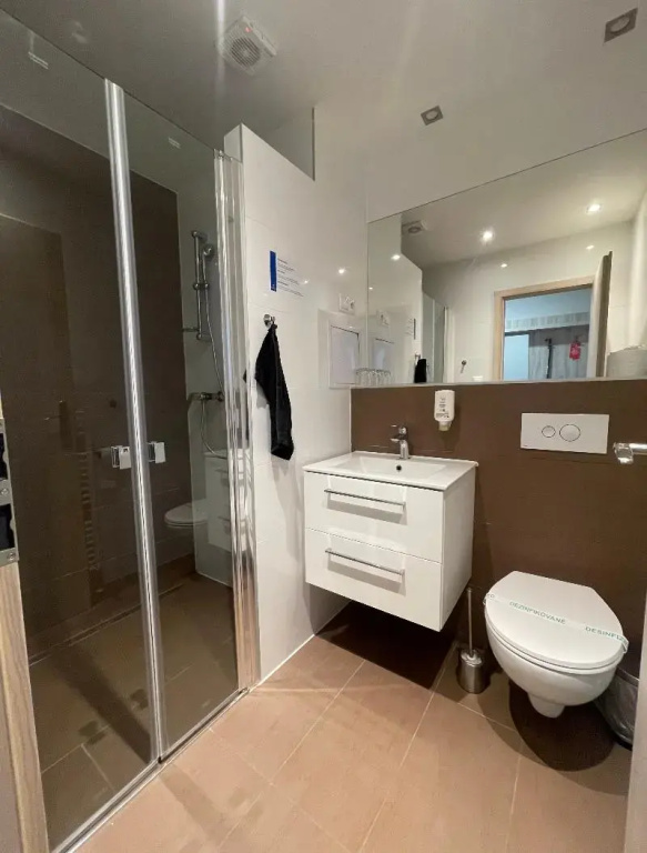 Premium Double room with balcony (full double bed)