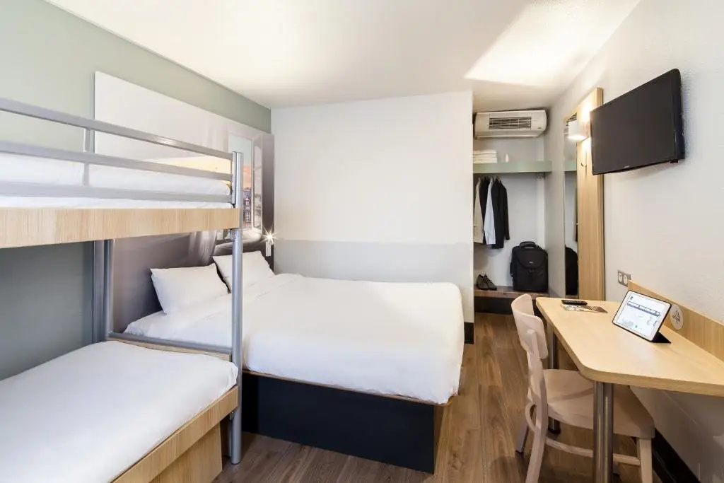 Quadruple room