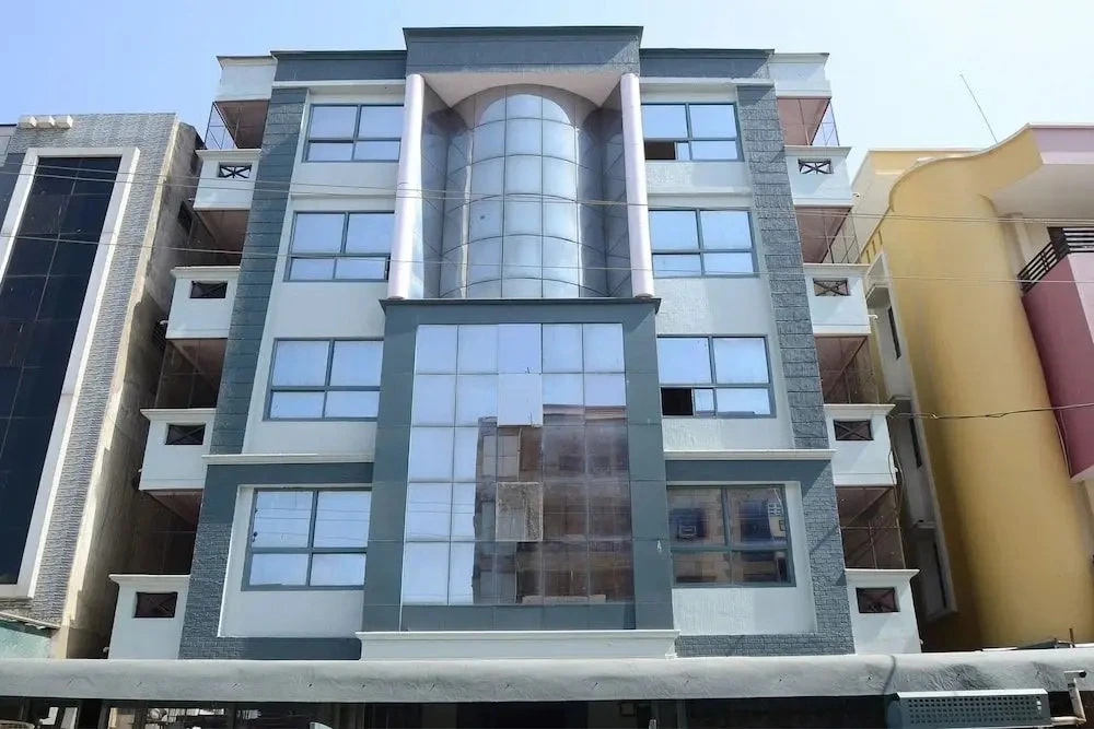 Hotel Jeevisha Inn by OYO Rooms