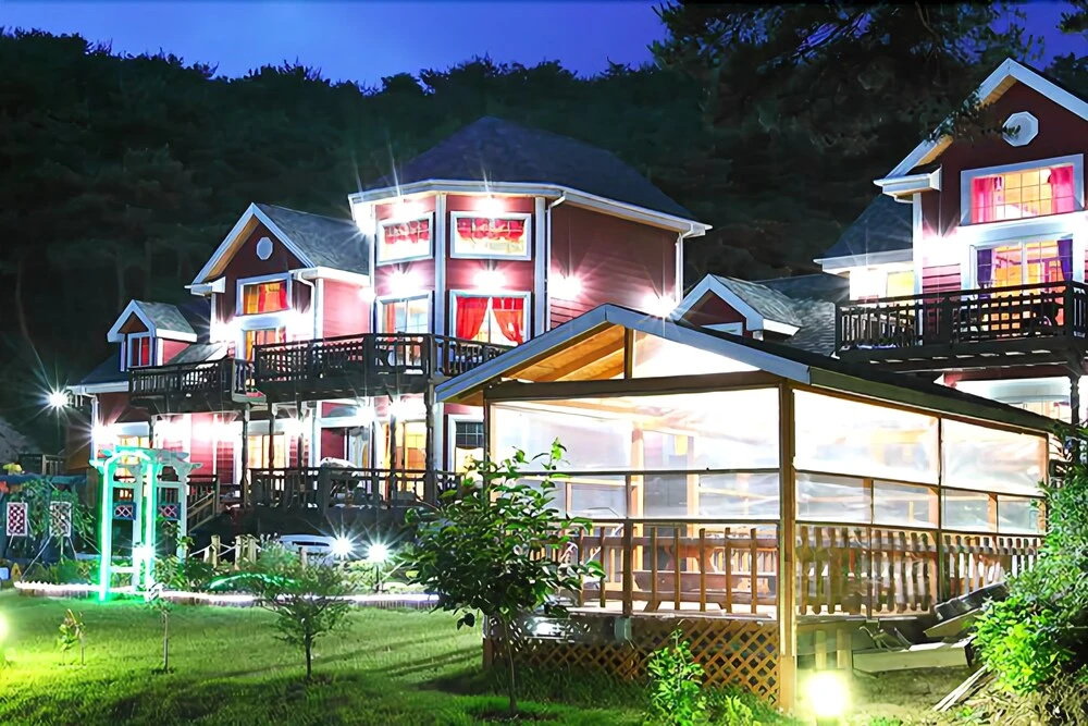 Gyeongju Magic Castle Pet Pension