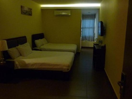 Dm Hotel