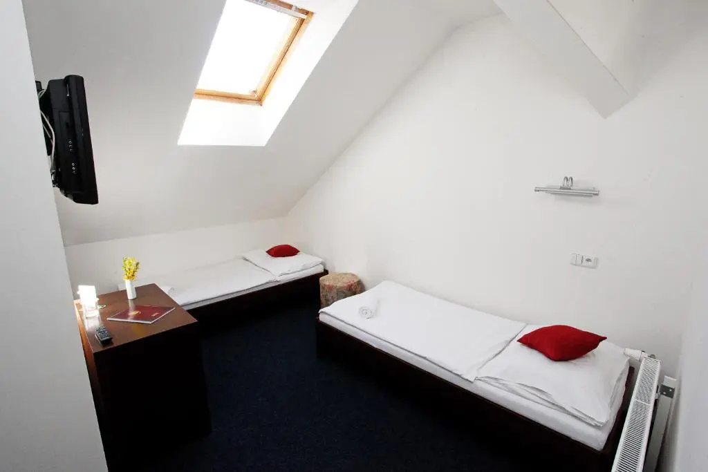 Hotel Irv K - Chambres