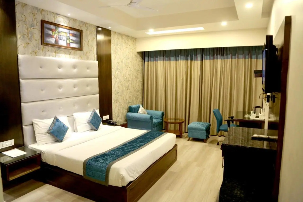 Hotel photo 12