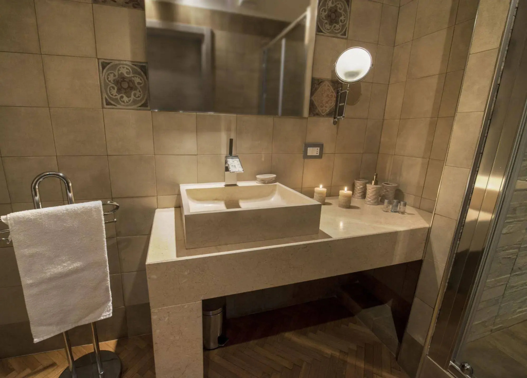 Penthouse Station Luxury Suites & Apts - Général