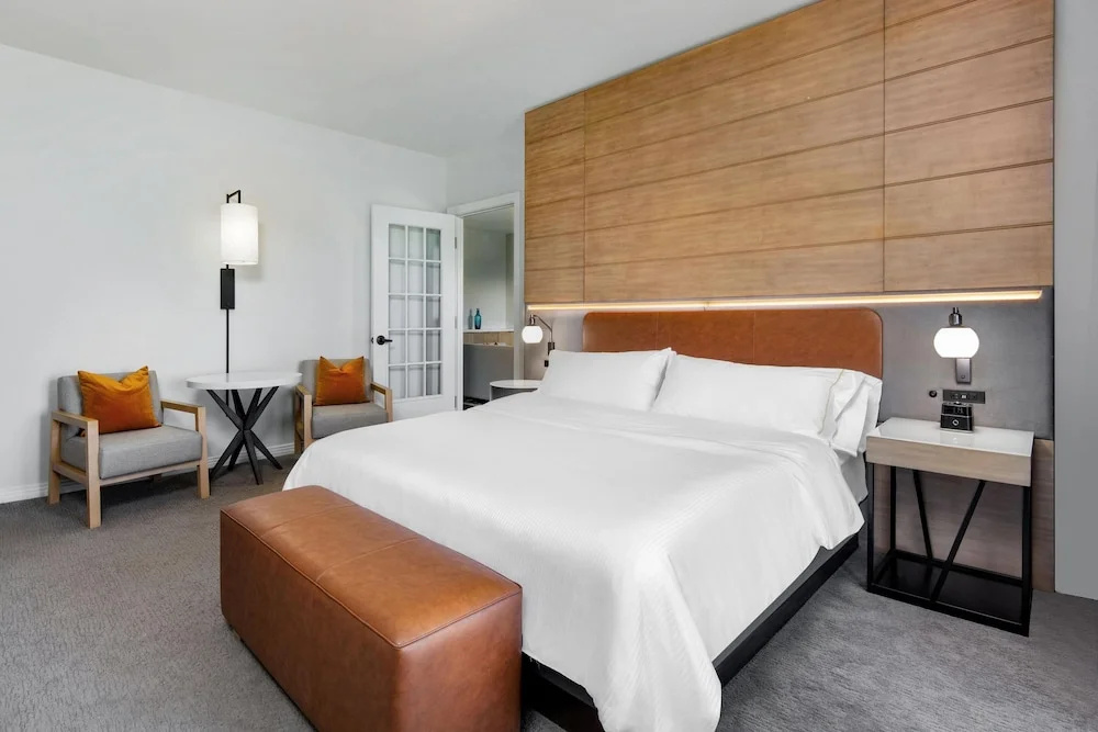 1 Bedroom Executive Suite