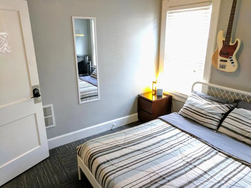 Standard Double room (full double bed)