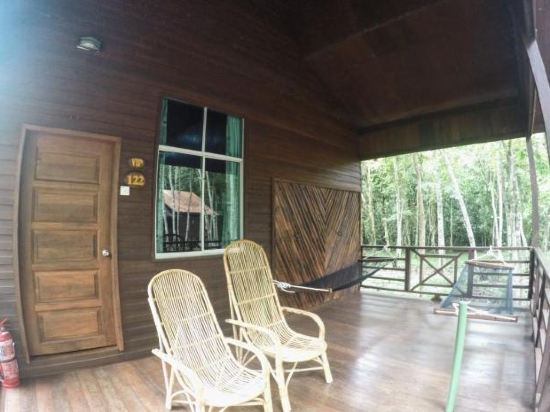Bilit Rainforest Lodge