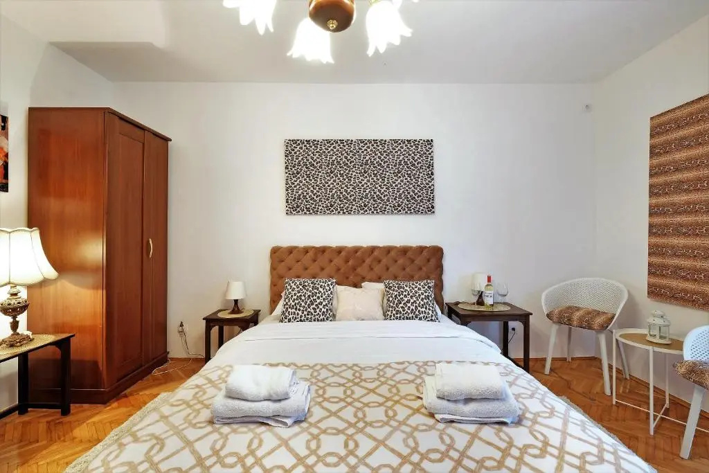 ZEN City Center Apartment & Garage nearby