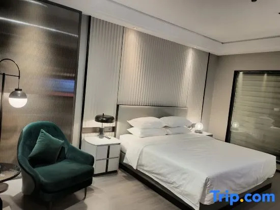 Premier room