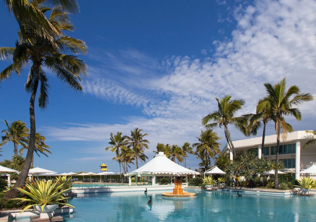 Beach & Waterfront