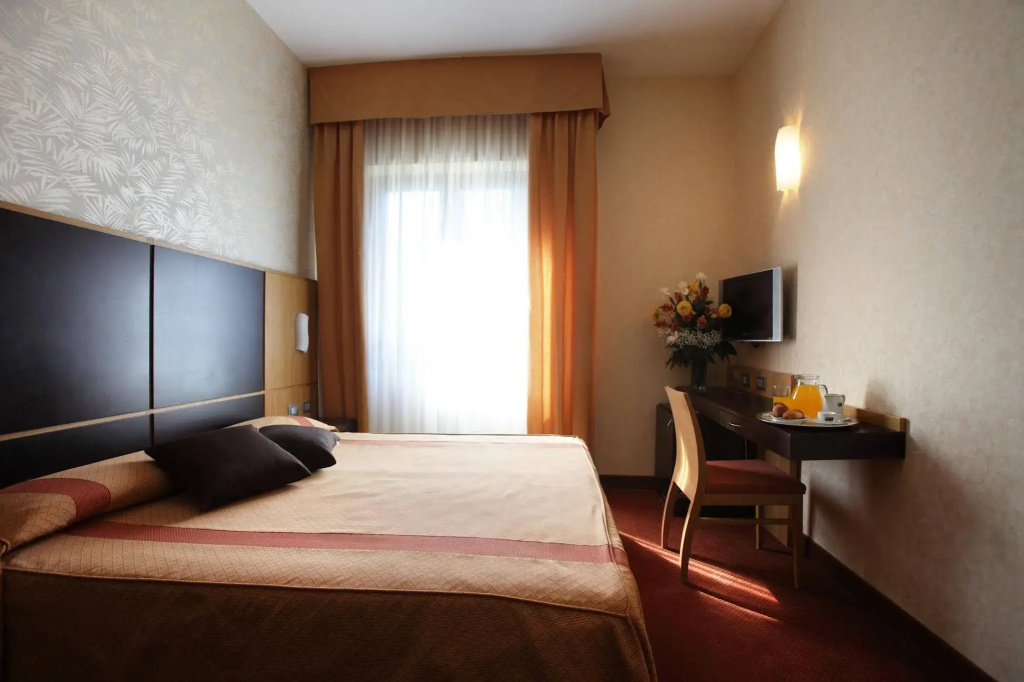 Hotel photo 13