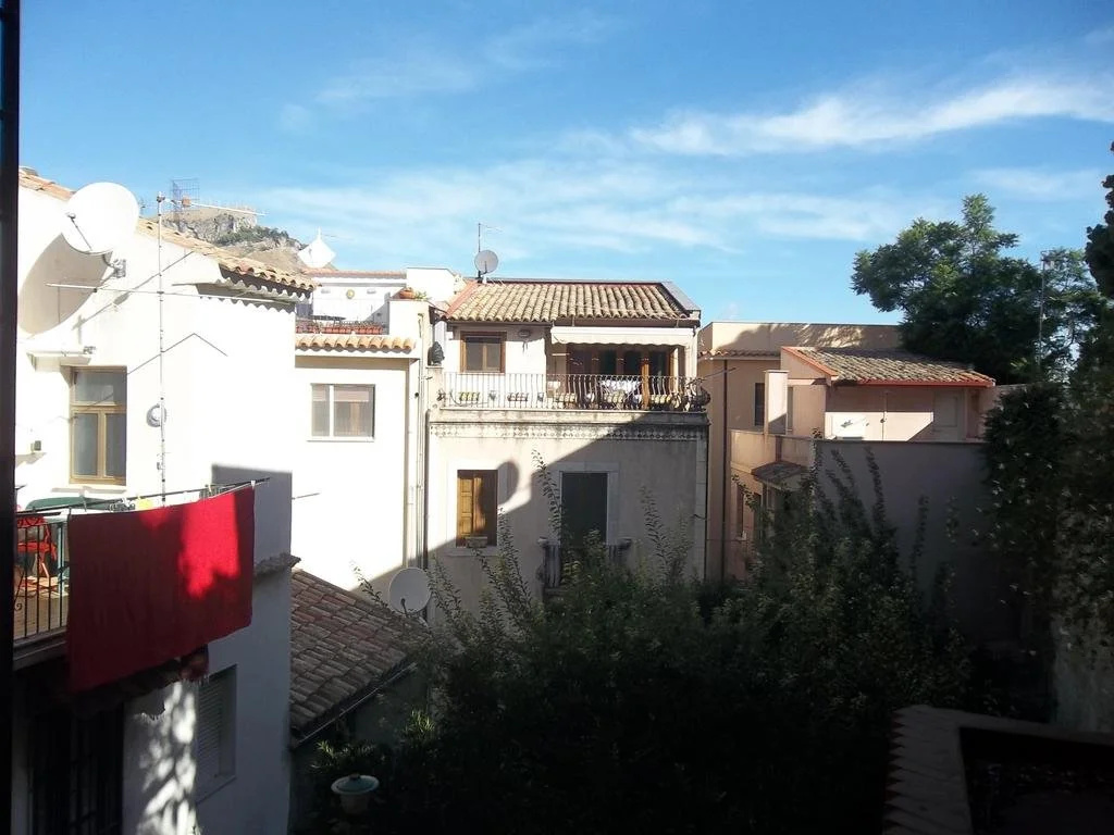 Balcony & Terrace