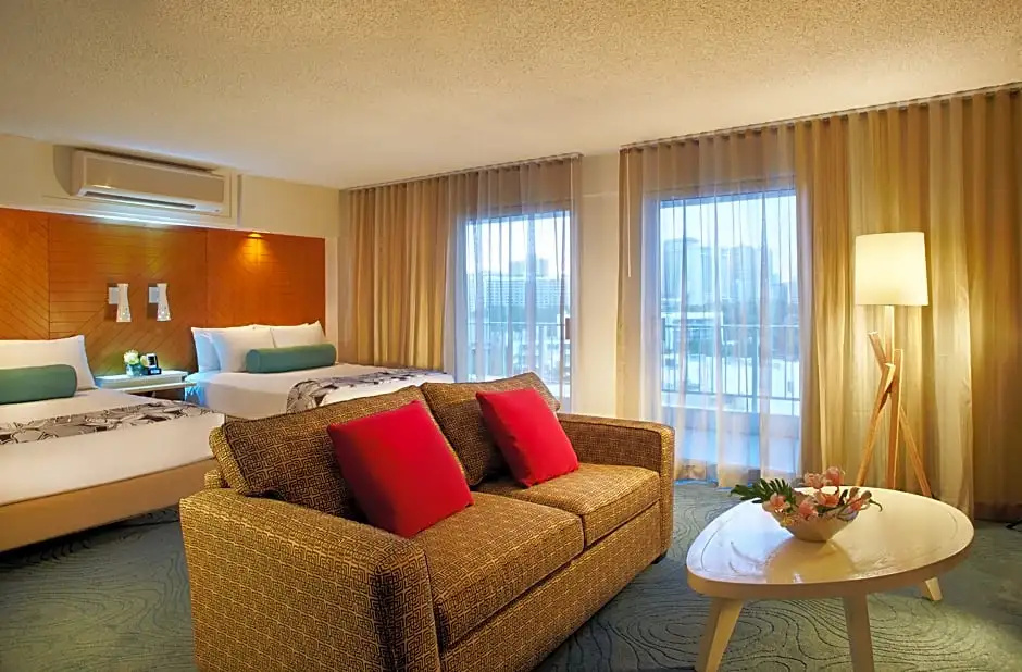 Sextuple Junior Suite