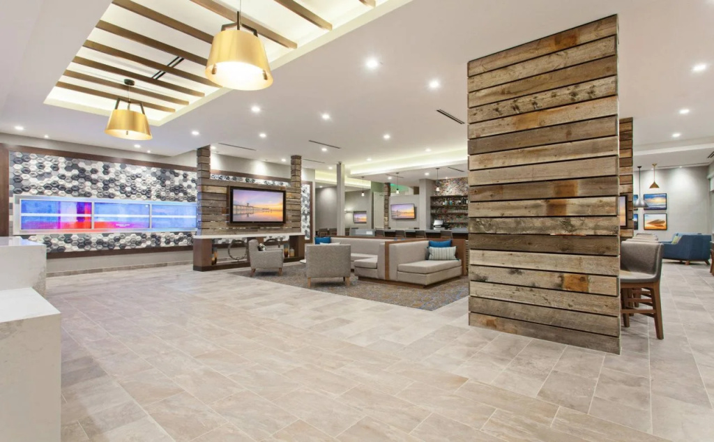 SpringHill Suites by Marriott Escondido Downtown - 3