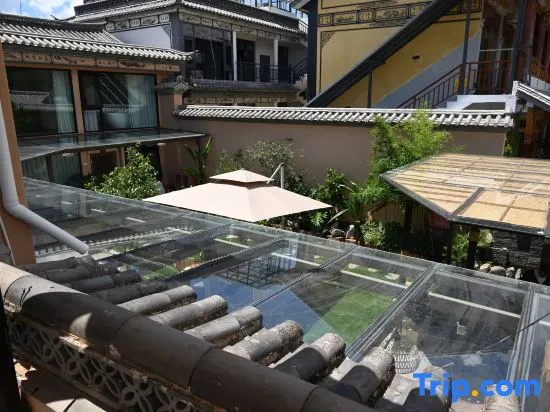 Shaxi Fansu Ancient Town Countryside Life B&B