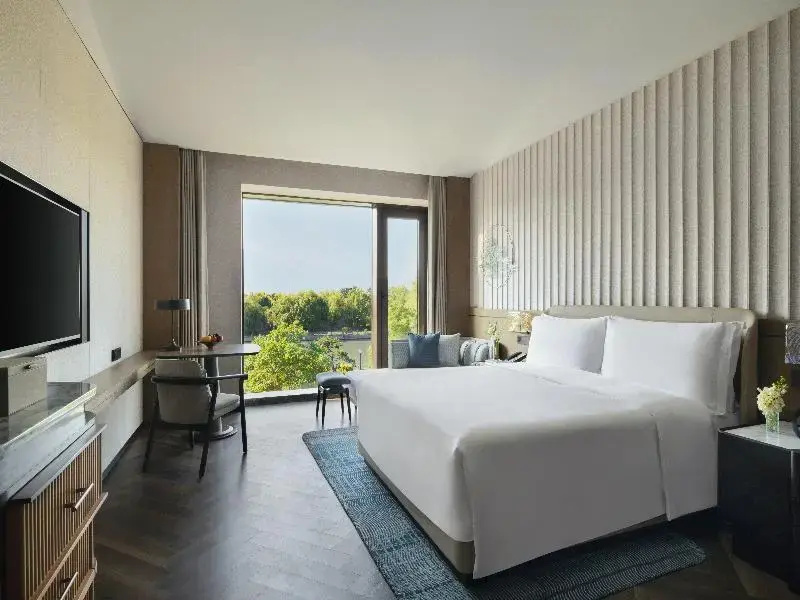 Classic Double room (full double bed)