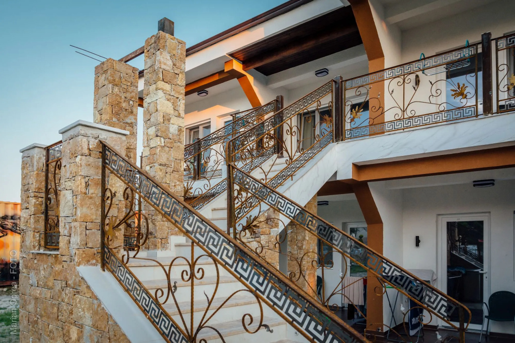 Evlogia Hotel Seafront & Annex by Greek Pride