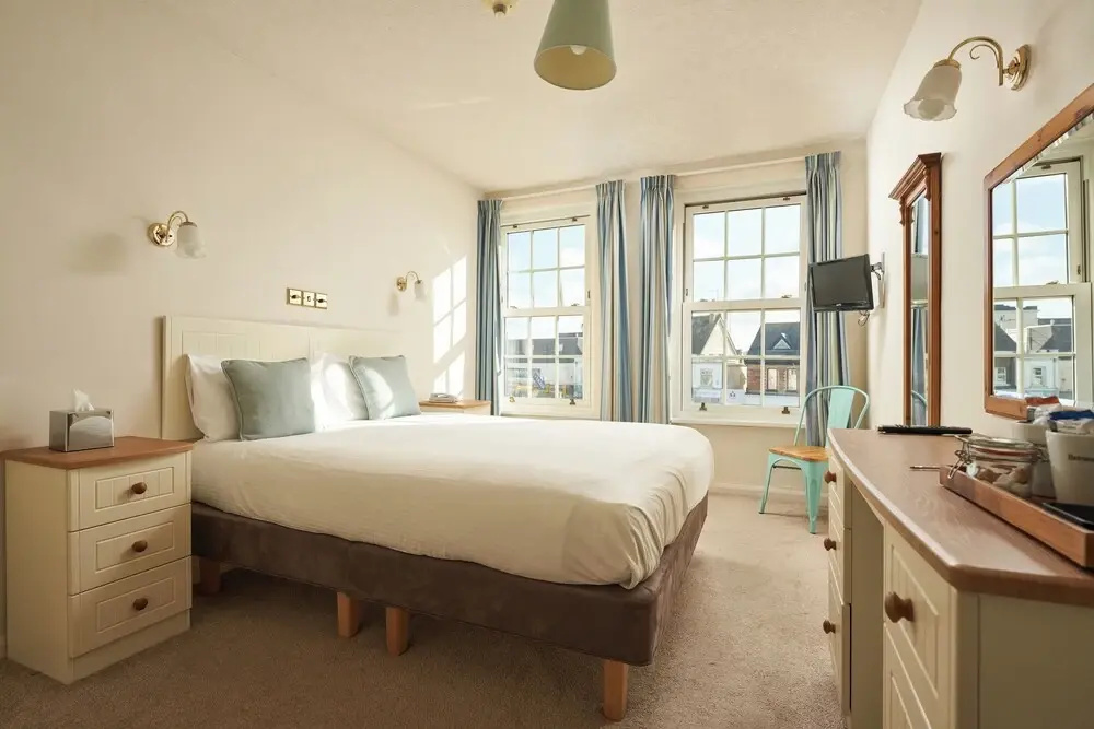 Deluxe Suite